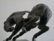 Violento-fel is een bronzen beeld van een fel paard.| bronzen beelden en tuinbeelden van Jeanette Jansen |